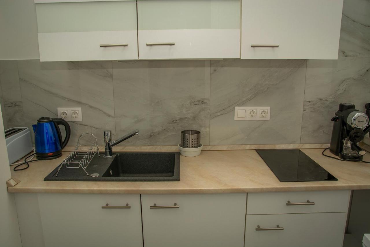 Oros House Apartmanhaz Oroshaza Exterior photo